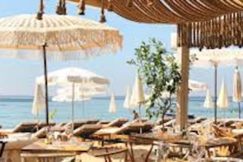 F2 Climatise A Golfe -Juan En Front De Mer Et Piscine 瓦洛里 外观 照片
