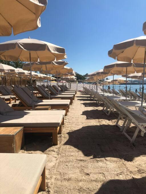 F2 Climatise A Golfe -Juan En Front De Mer Et Piscine 瓦洛里 外观 照片